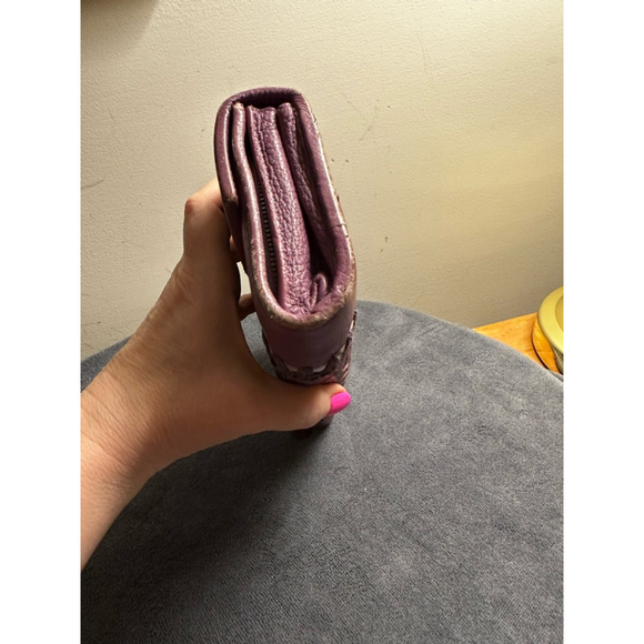 Bottega Veneta Purple Leather Long Snap Wallet w/ Woven Detail - Picture 12 of 15